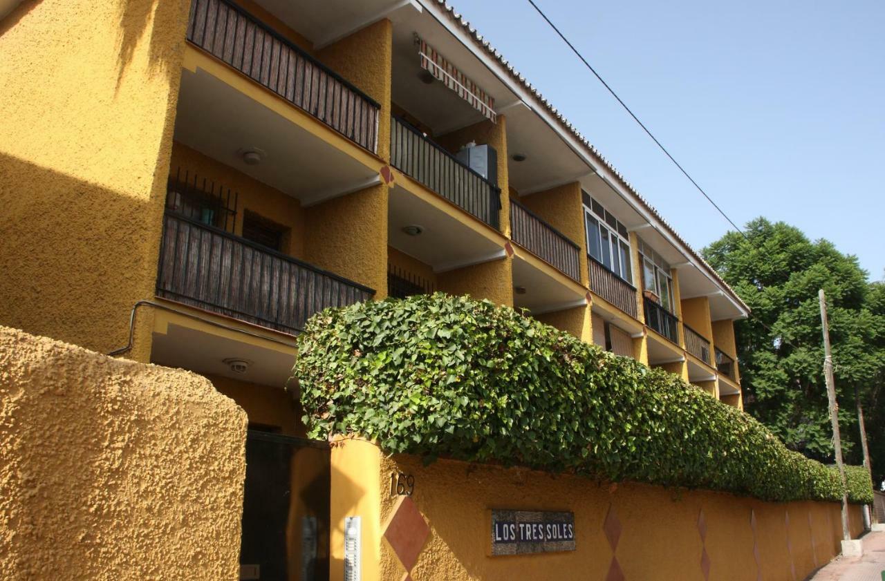 Apartamento Los Tres Soles Malaga Zewnętrze zdjęcie