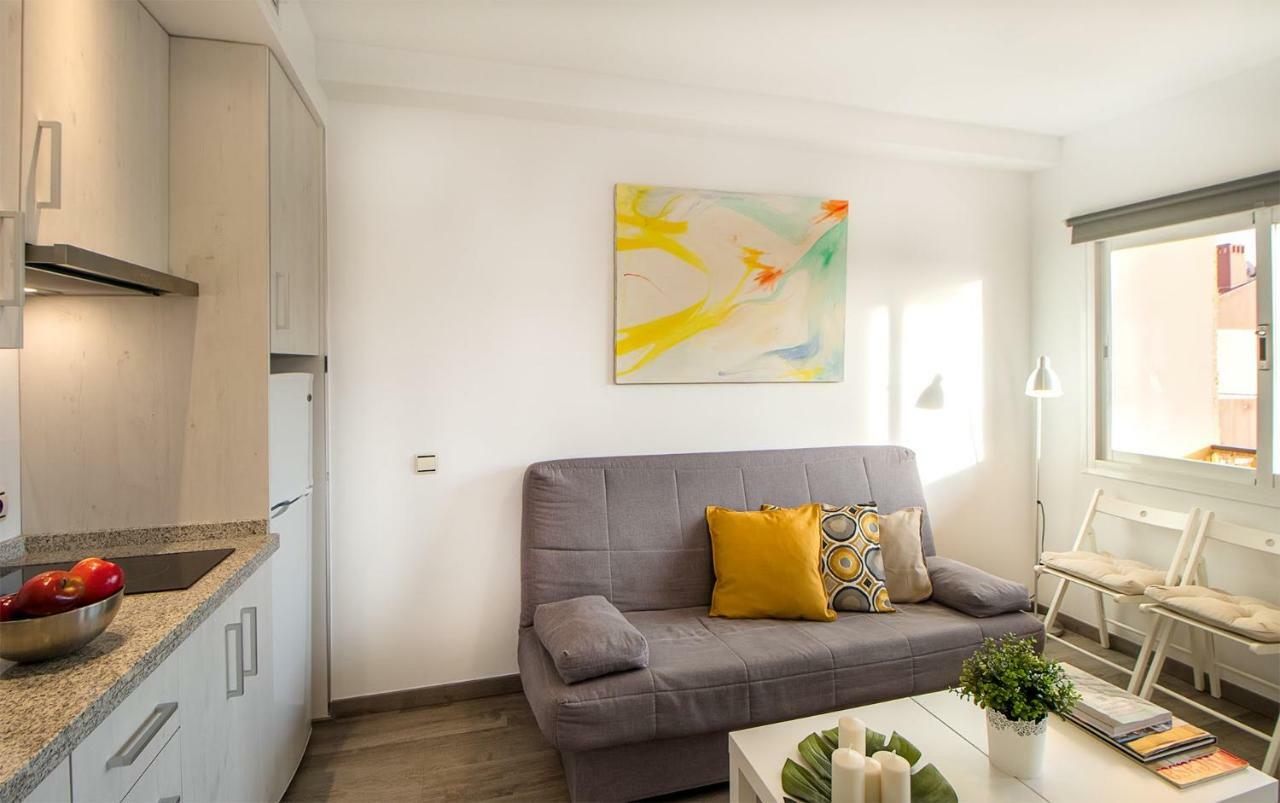 Apartamento Los Tres Soles Malaga Zewnętrze zdjęcie